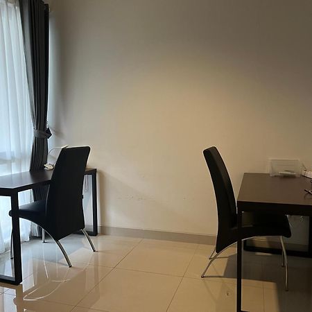 2 Floor Cozy House In Wisteria Jakarta Garden City Zewnętrze zdjęcie