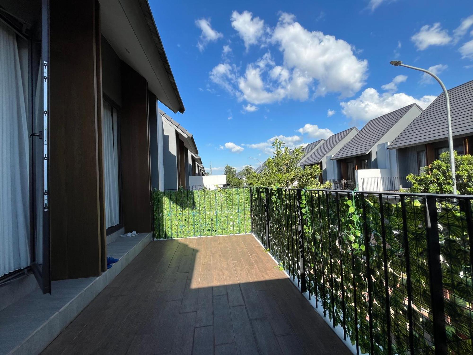 2 Floor Cozy House In Wisteria Jakarta Garden City Zewnętrze zdjęcie